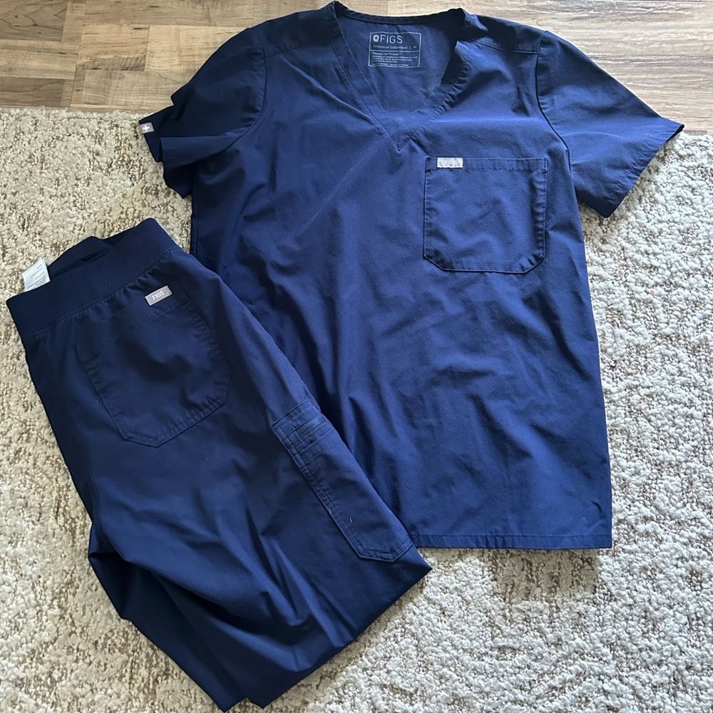 Figs Scrub Set
